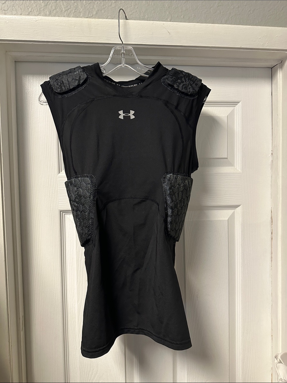 Under Armour Black Sleeveless Padded Compression Top
